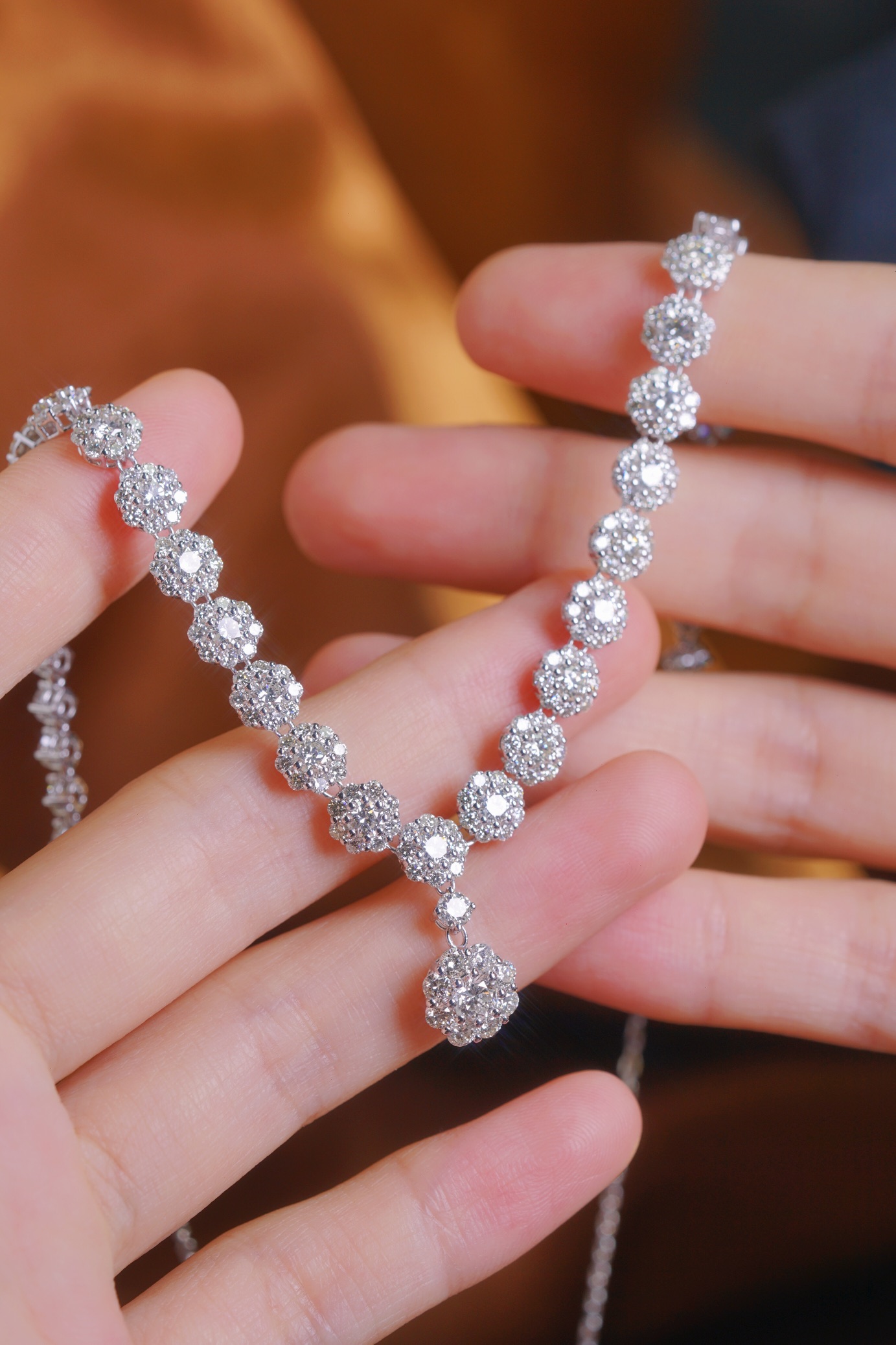 18k Gold Necklace, Luxury Semi-Circle Diamond Necklace with 9.20ct Natural Diamonds