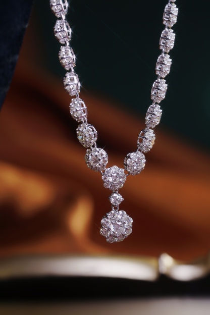 18k Gold Necklace, Luxury Semi-Circle Diamond Necklace with 9.20ct Natural Diamonds