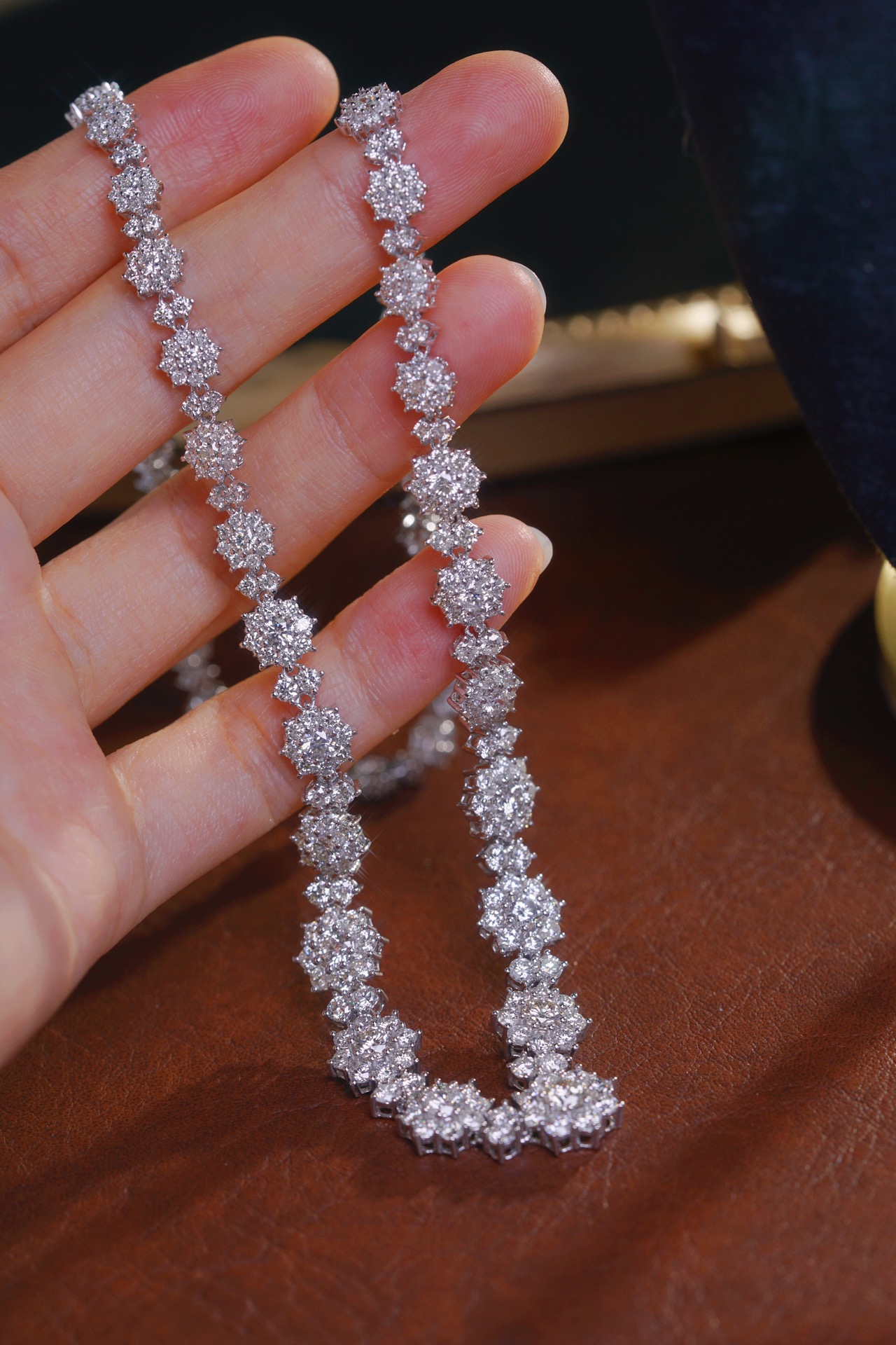 18k Gold Necklace with Luxury Diamond-Set Evening Gown Chain; Natural Diamonds totaling 14.20ct