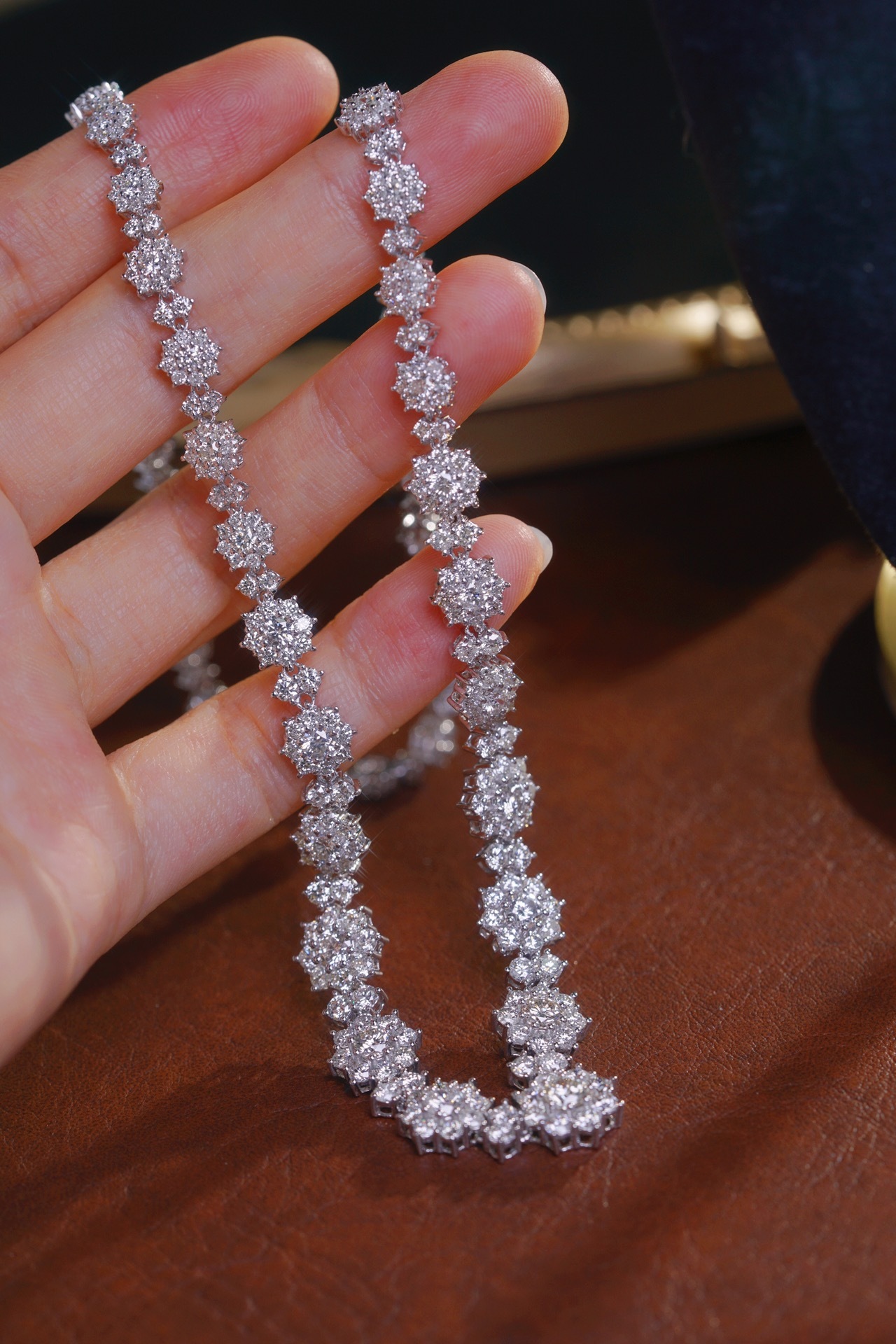 18k Gold Necklace with Luxury Diamond-Set Evening Gown Chain; Natural Diamonds totaling 14.20ct
