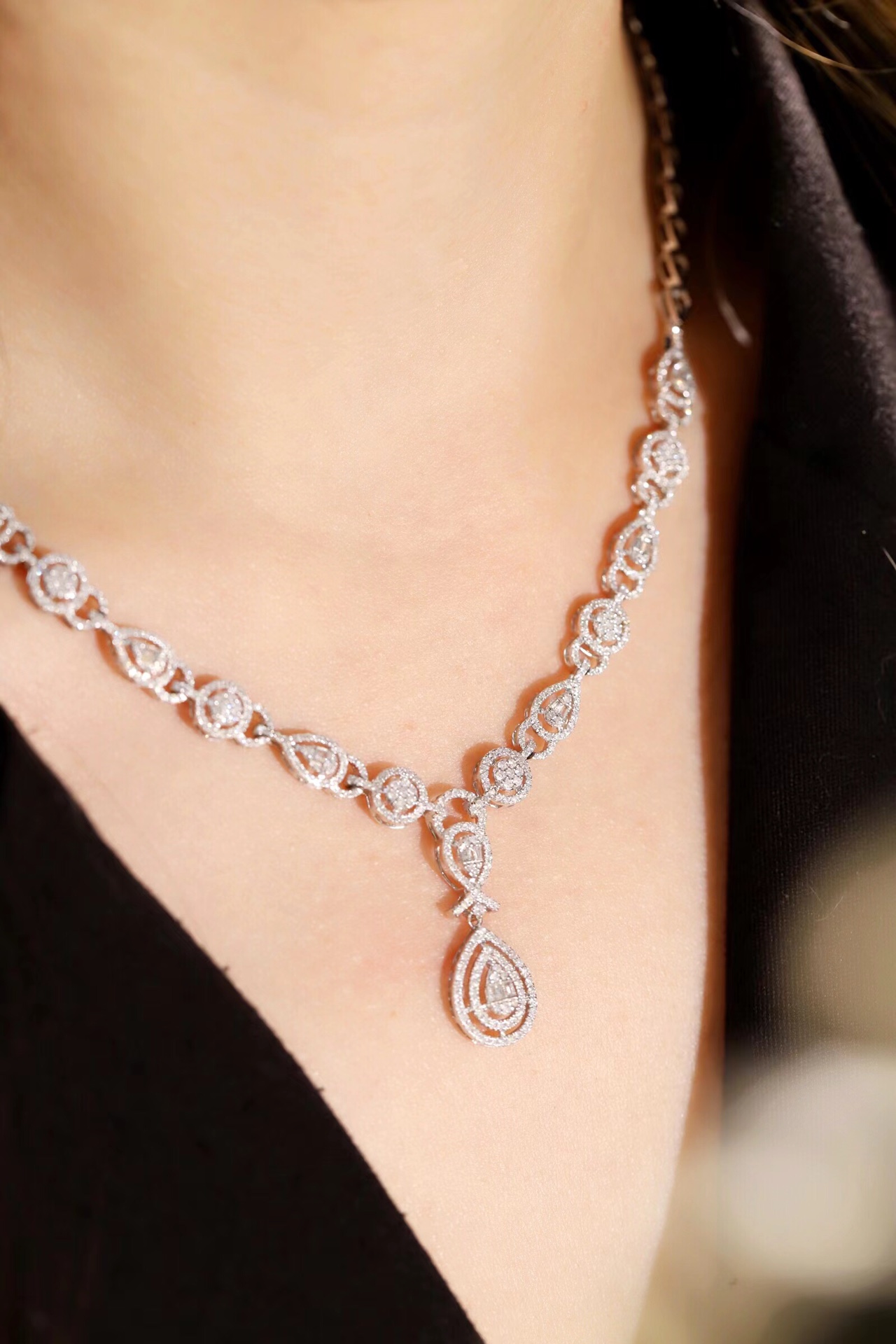 18k Gold Necklace, Luxury Semi-Circle Diamond Necklace with 1.50ct Natural Diamonds