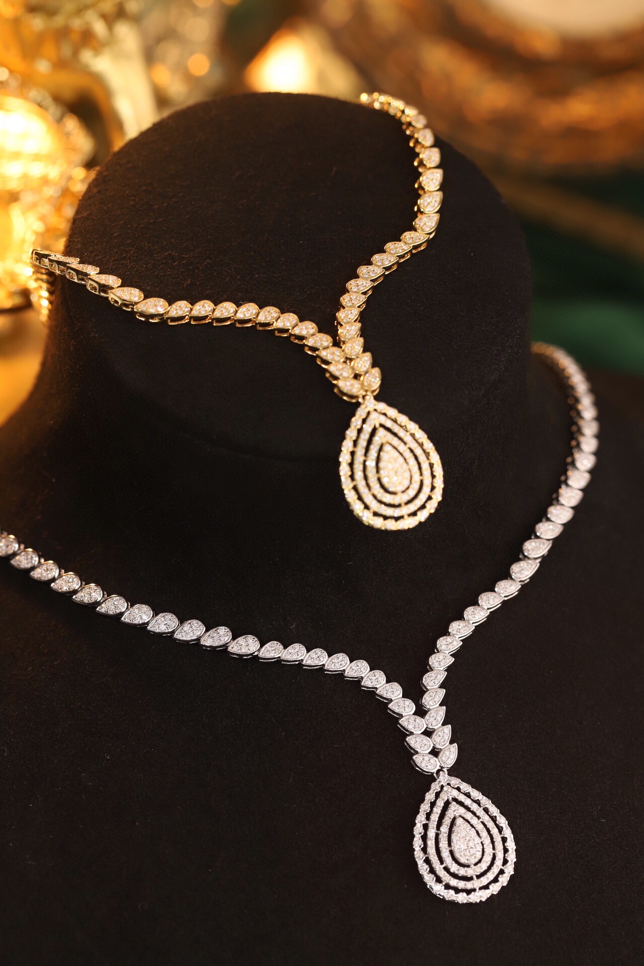18k Gold Necklace, Luxury Semi-Circle Diamond Necklace with 2.20ct Natural Diamonds