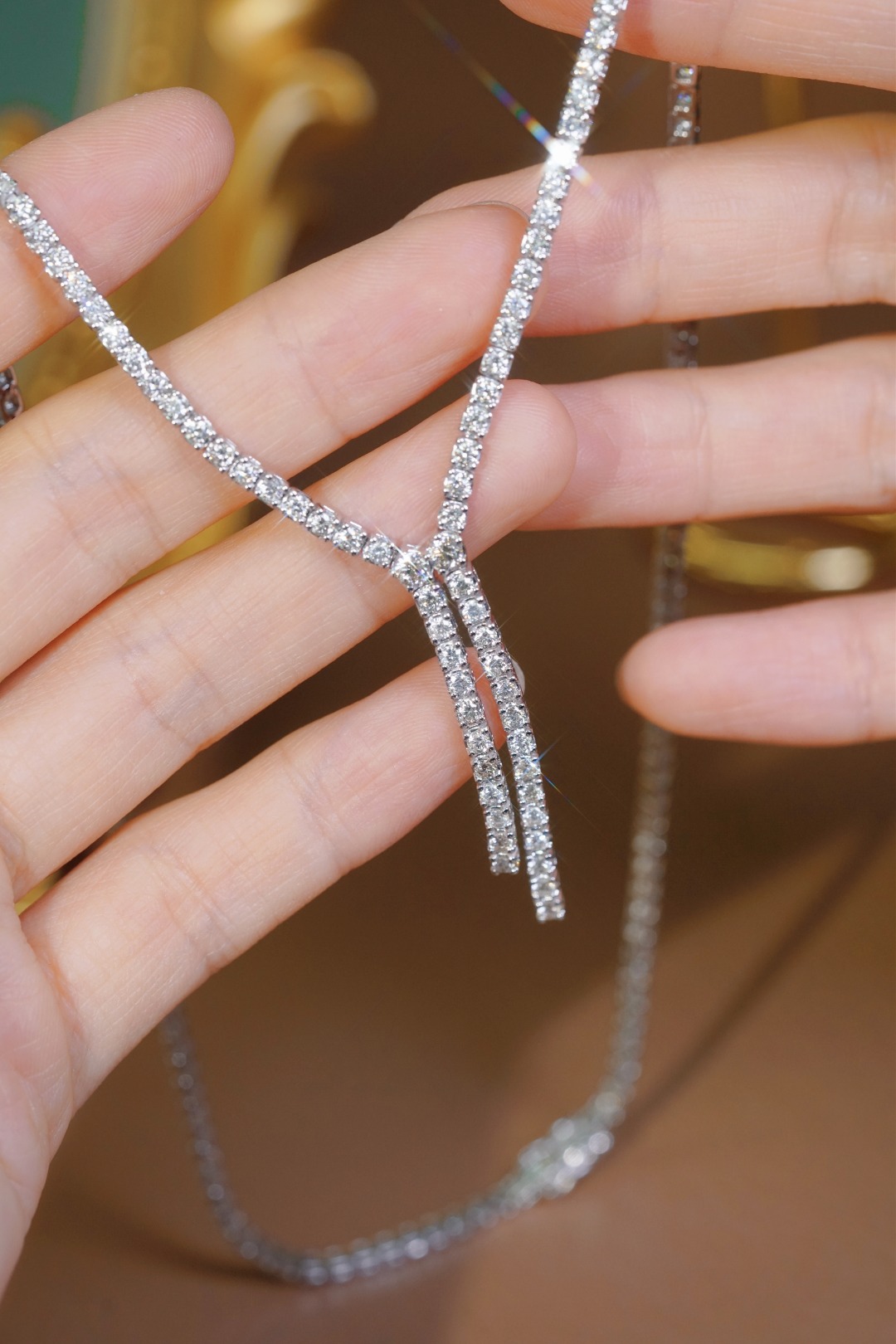 18k Gold Necklace with Luxury Diamond-Set Evening Gown Chain; Natural Diamonds totaling 8ct