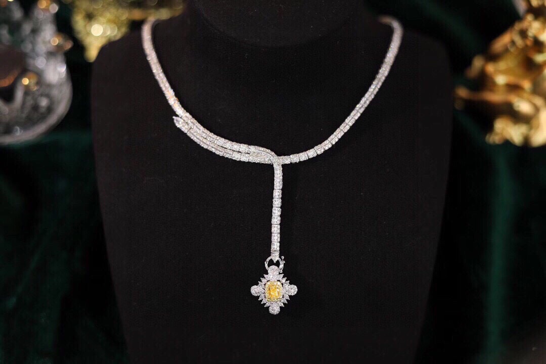18k Gold Necklace – Luxury Diamond-Set Necklace Suitable for Any Occasion, with 10ct Natural Diamonds