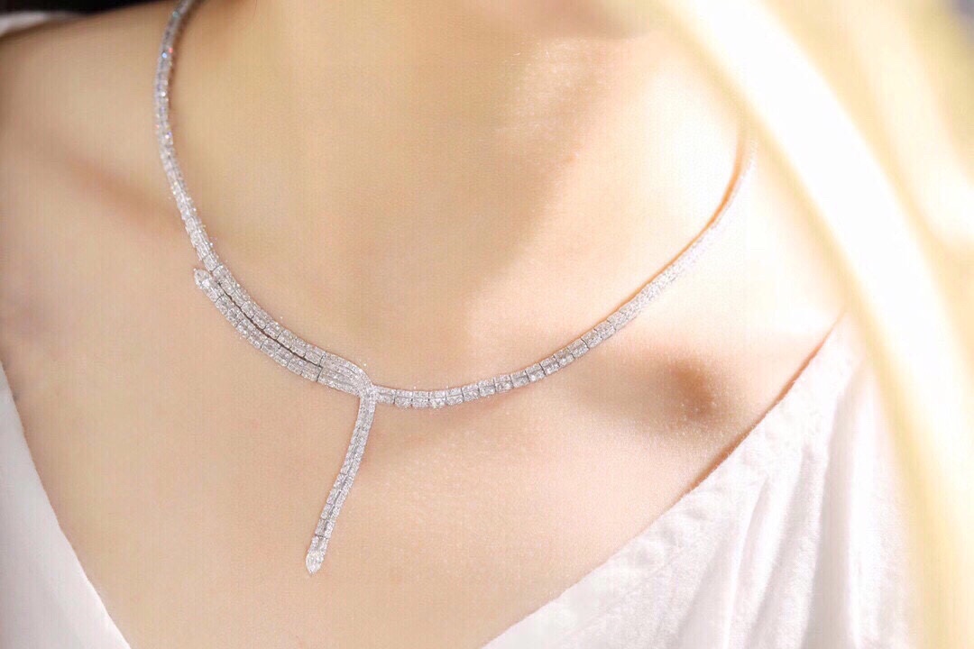 18k Gold Necklace – Luxury Diamond-Set Necklace Suitable for Any Occasion, with 10ct Natural Diamonds