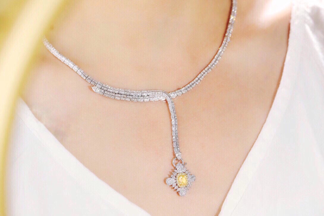 18k Gold Necklace – Luxury Diamond-Set Necklace Suitable for Any Occasion, with 10ct Natural Diamonds