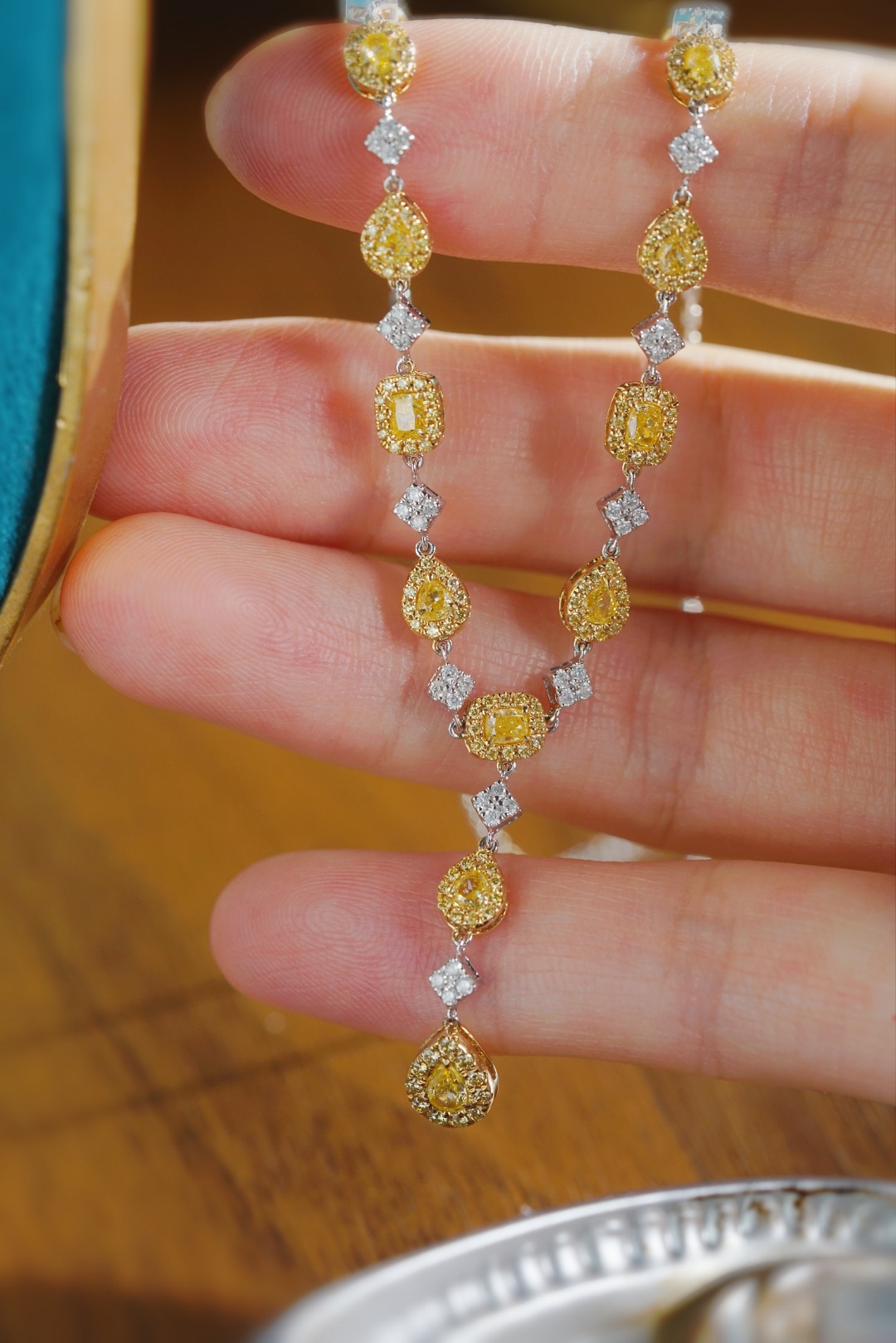 18k Gold Necklace, Luxury Yellow Diamond Necklace, Natural Diamond 2.30ct