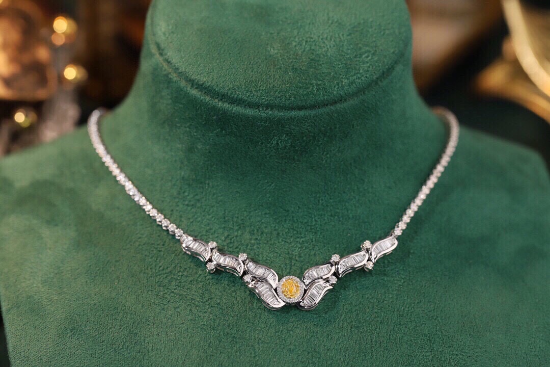 18k Gold Necklace – Luxury Diamond-Set Necklace Suitable for Any Occasion, with 2.73ct Natural Diamonds