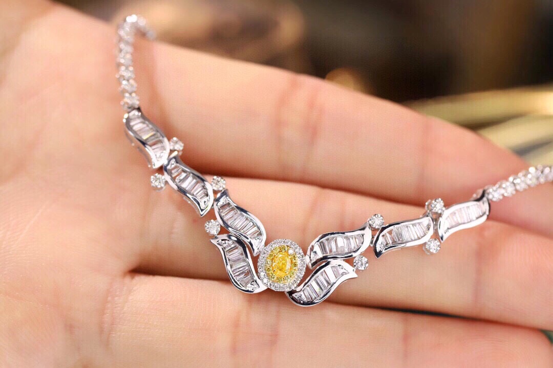18k Gold Necklace – Luxury Diamond-Set Necklace Suitable for Any Occasion, with 2.73ct Natural Diamonds