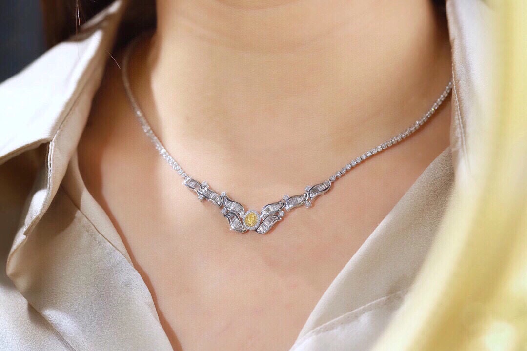 18k Gold Necklace – Luxury Diamond-Set Necklace Suitable for Any Occasion, with 2.73ct Natural Diamonds