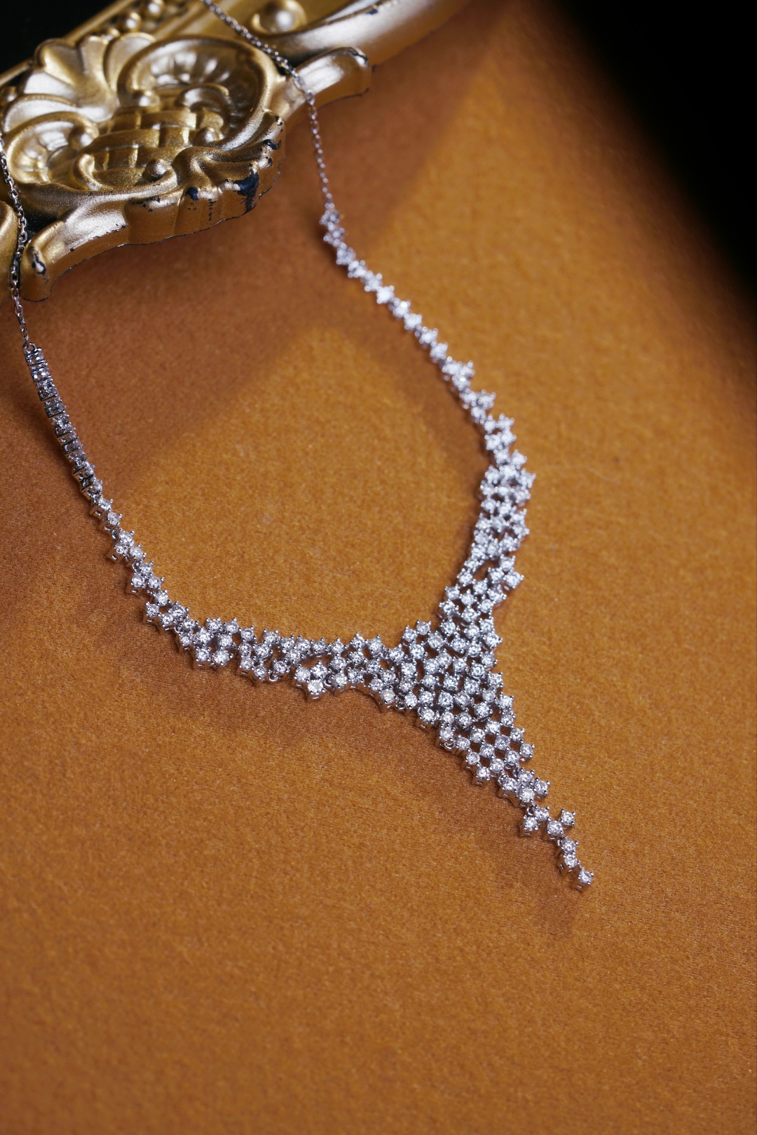 18k Gold Necklace, Luxury Semi-Circle Diamond Necklace with 3.0ct Natural Diamonds