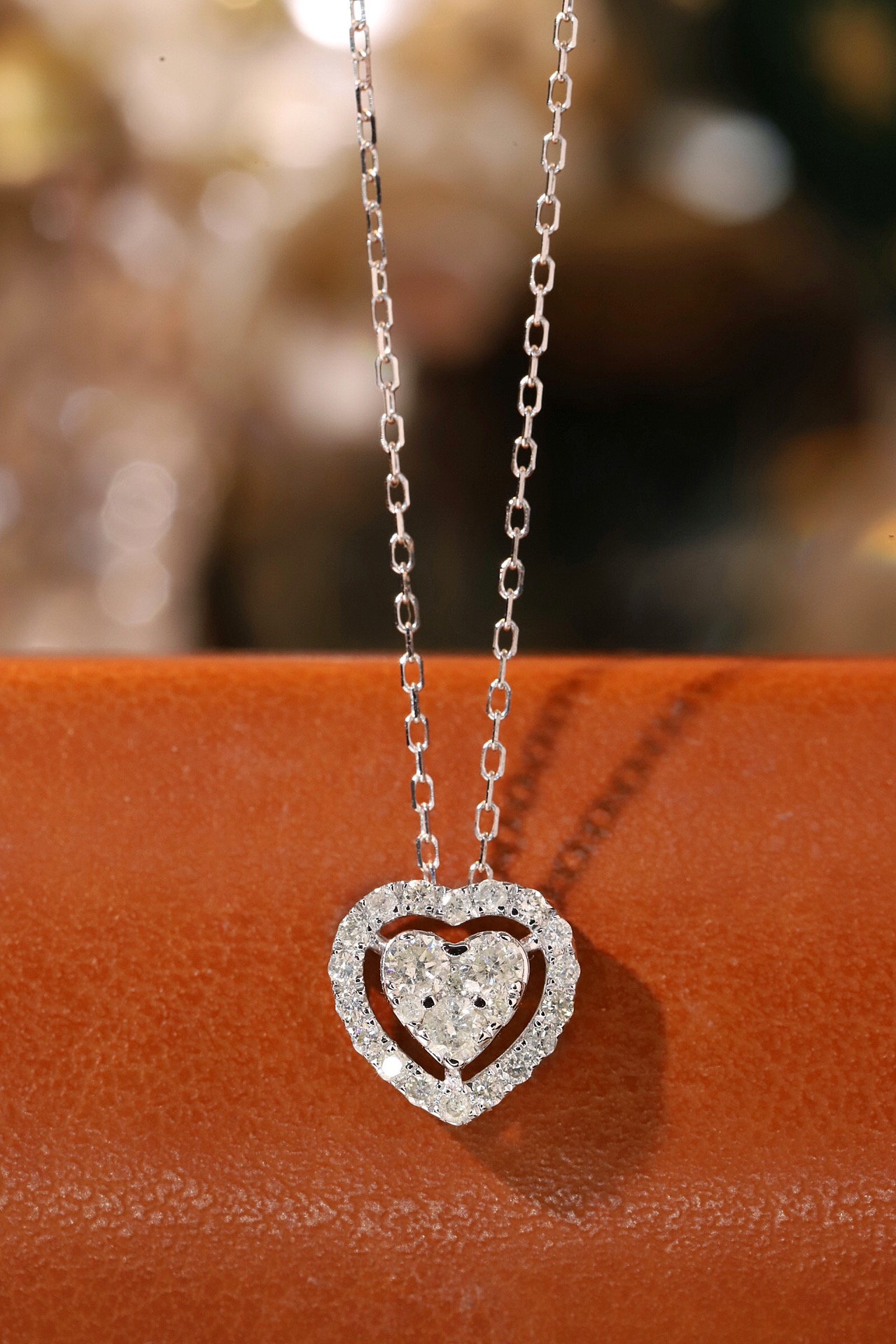 18k Gold Necklace with Heart Design, Natural Diamond 0.30ct