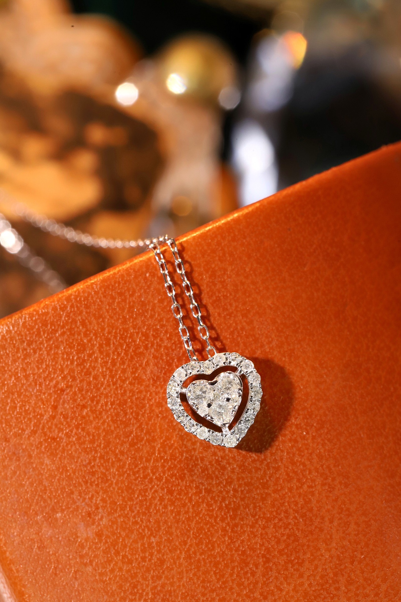 18k Gold Necklace with Heart Design, Natural Diamond 0.30ct