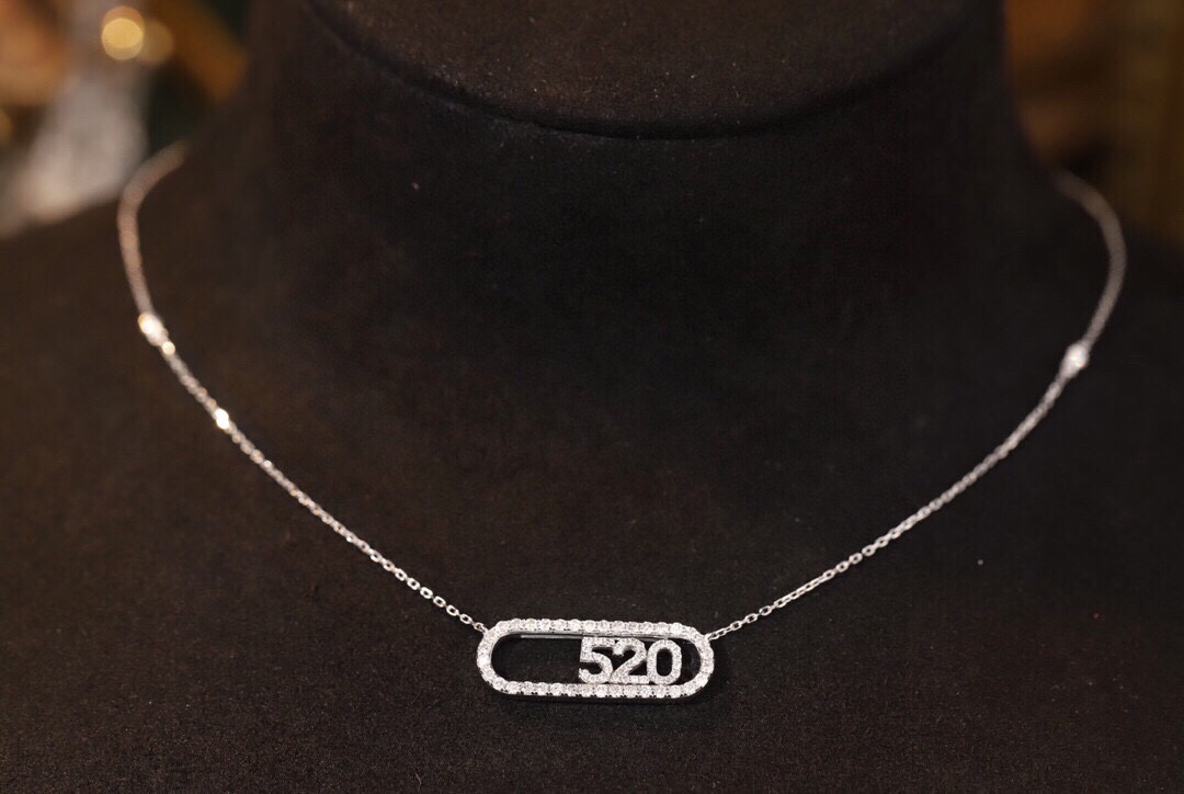 18k Gold Necklace with “520” Design and 0.35ct Natural Diamond