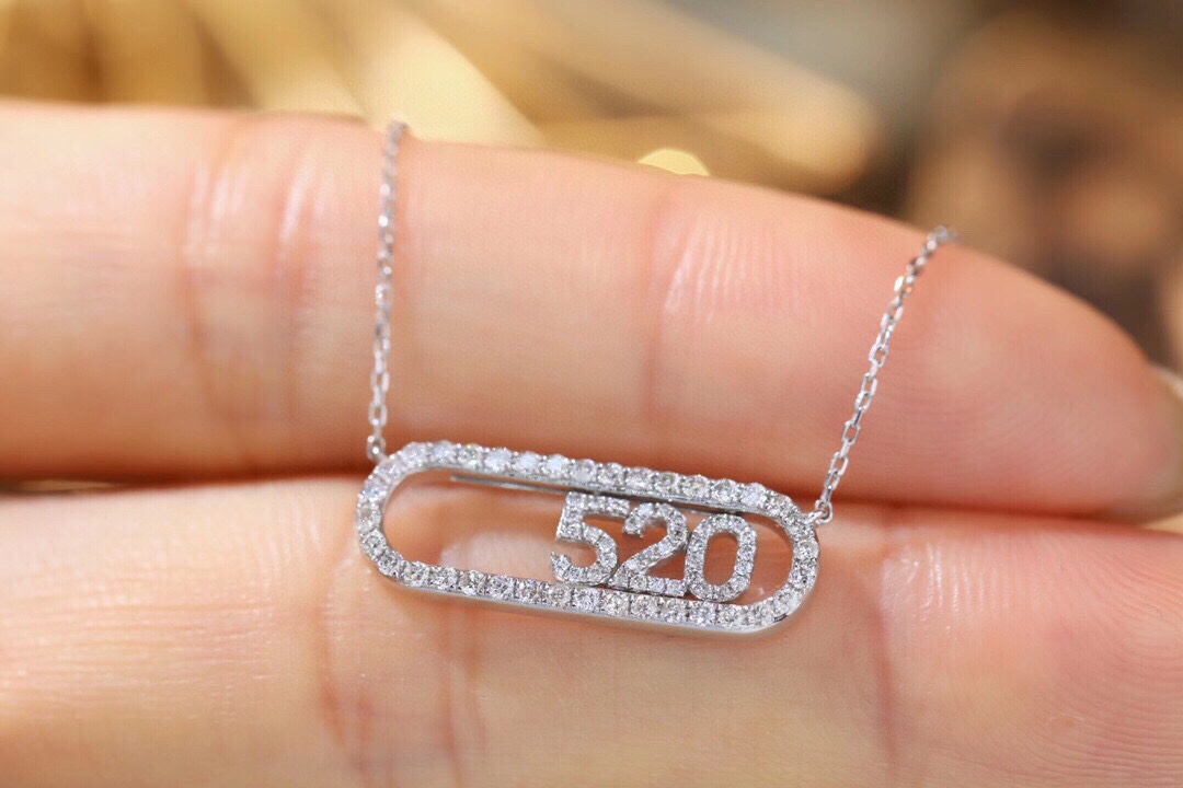 18k Gold Necklace with “520” Design and 0.35ct Natural Diamond