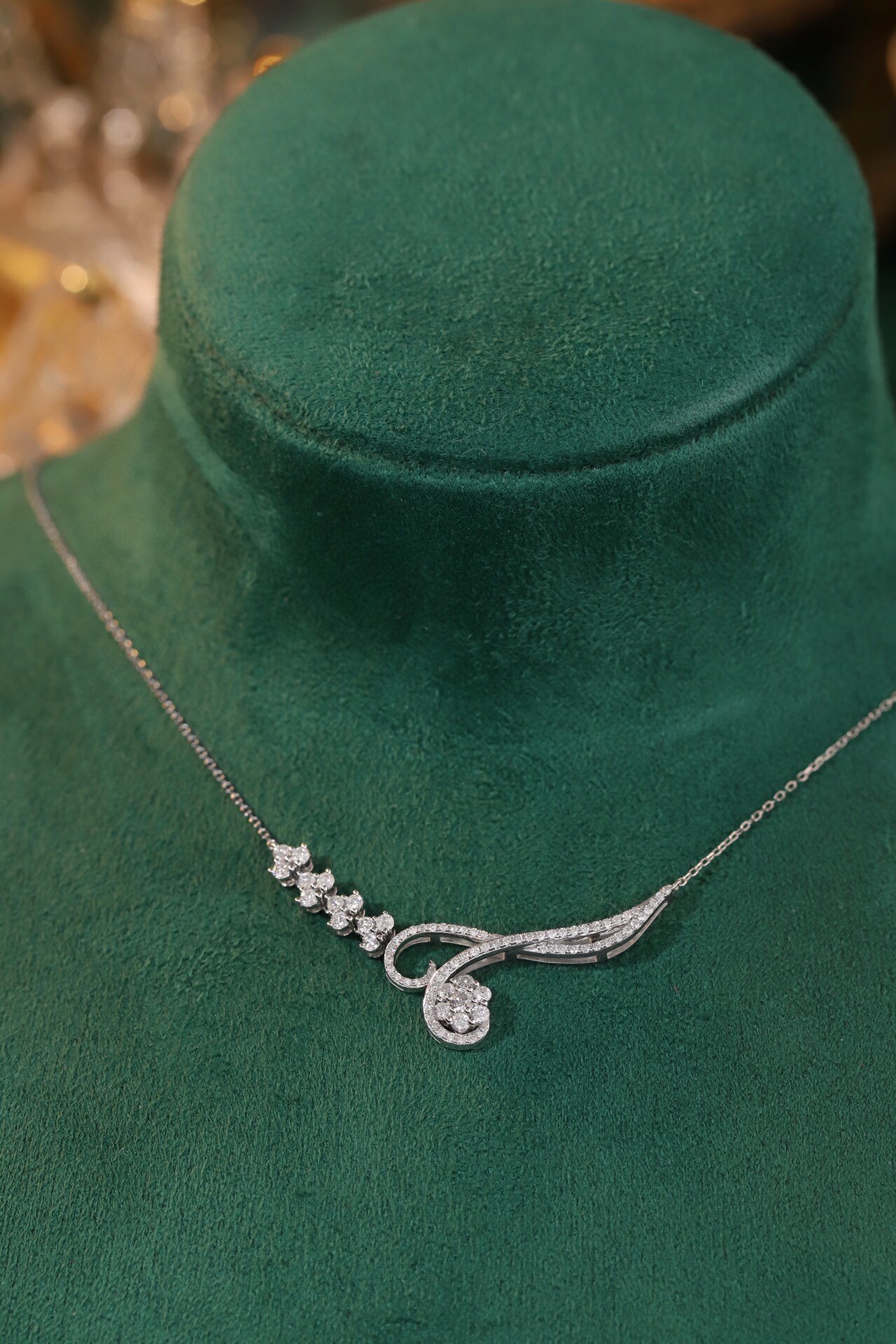 18k Gold Necklace with  Design and 0.75ct Natural Diamond