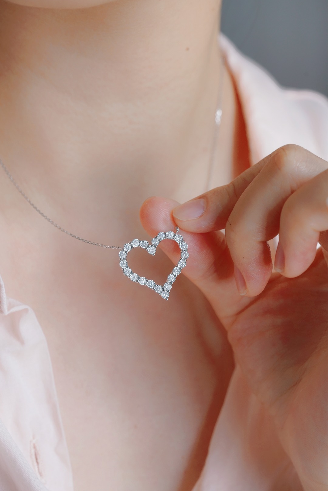 18k Gold Necklace, Heart Shape Design, 0.56ct Natural Diamond