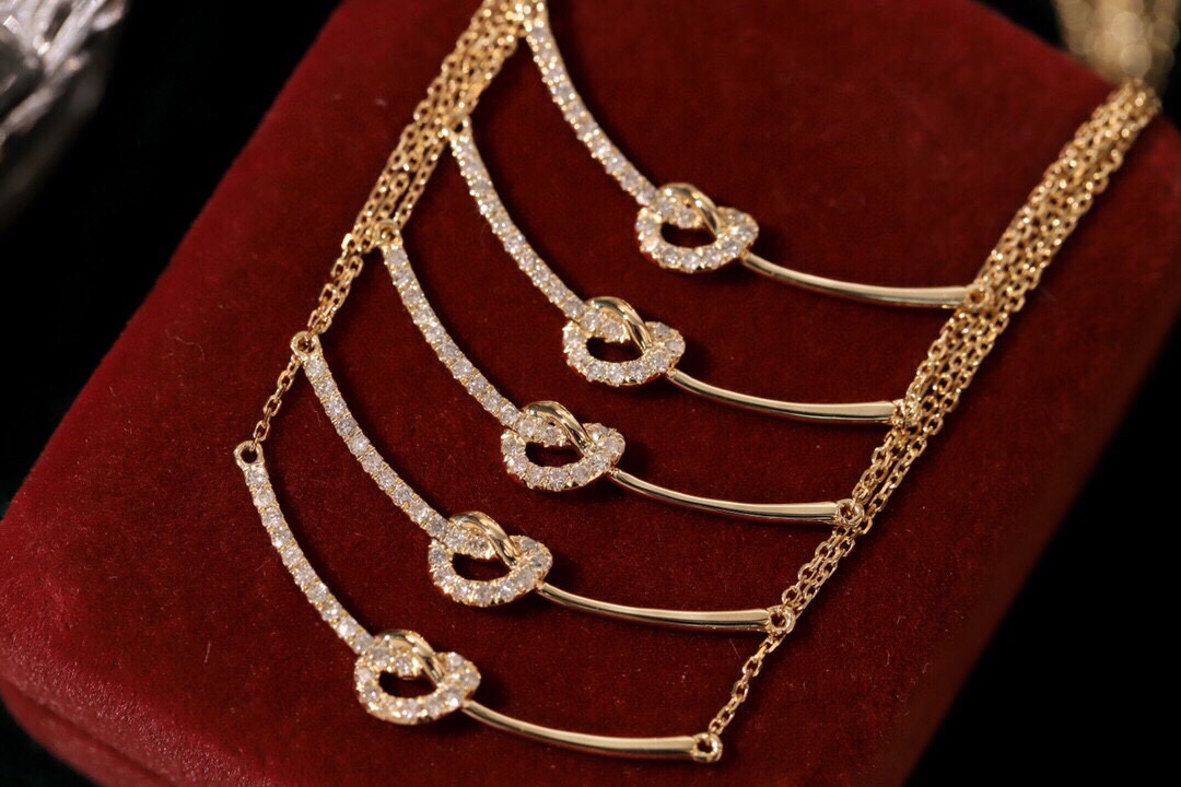 18k Gold Necklace with 0.15ct Natural Diamond