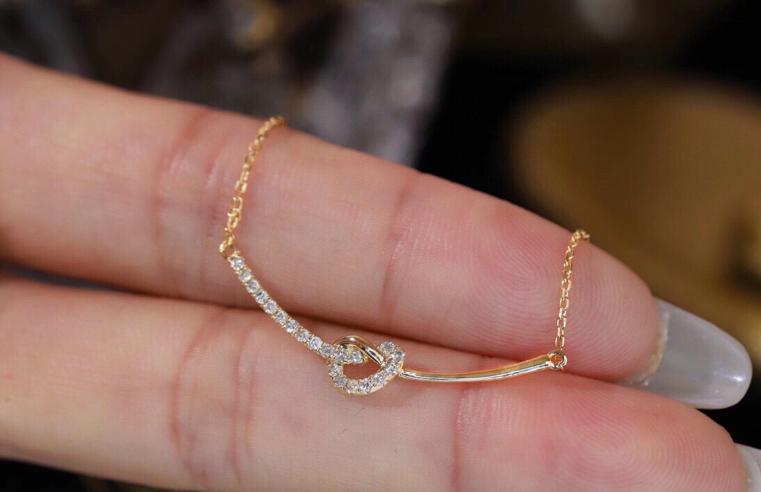 18k Gold Necklace with 0.15ct Natural Diamond