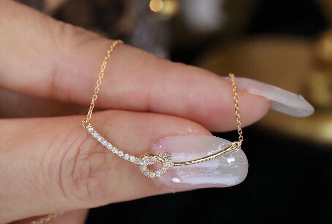 18k Gold Necklace with 0.15ct Natural Diamond