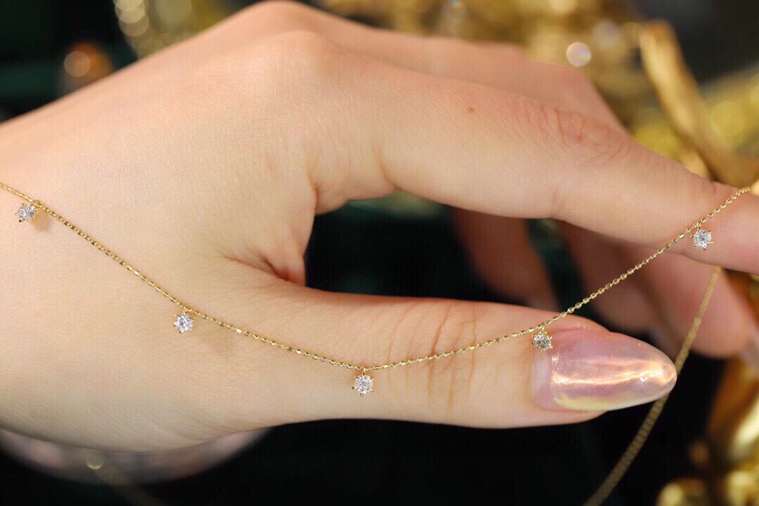 18k Gold Necklace with 0.60ct Natural Diamond