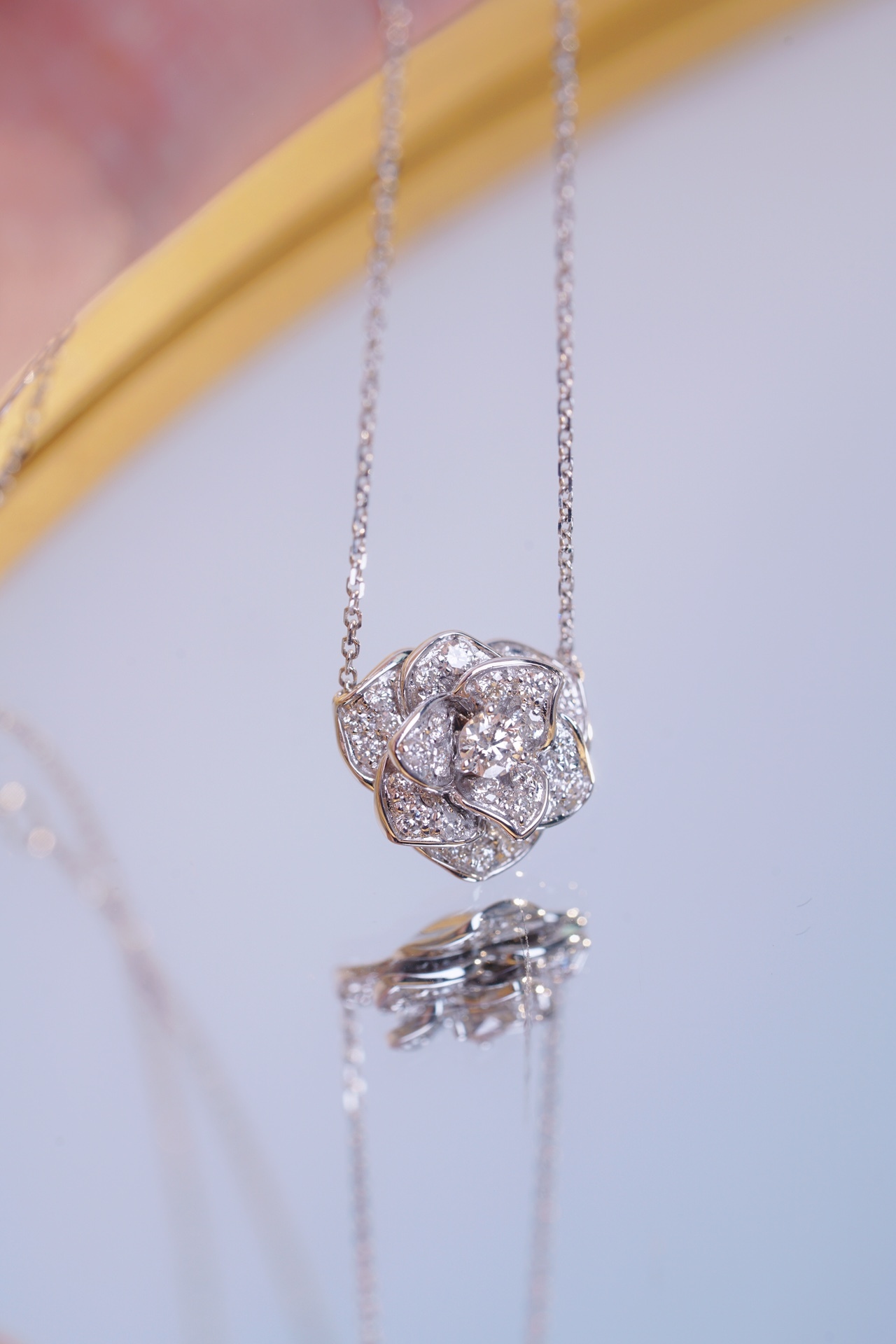 18k Gold Necklace with Flower Design, Natural Diamond 0.50ct