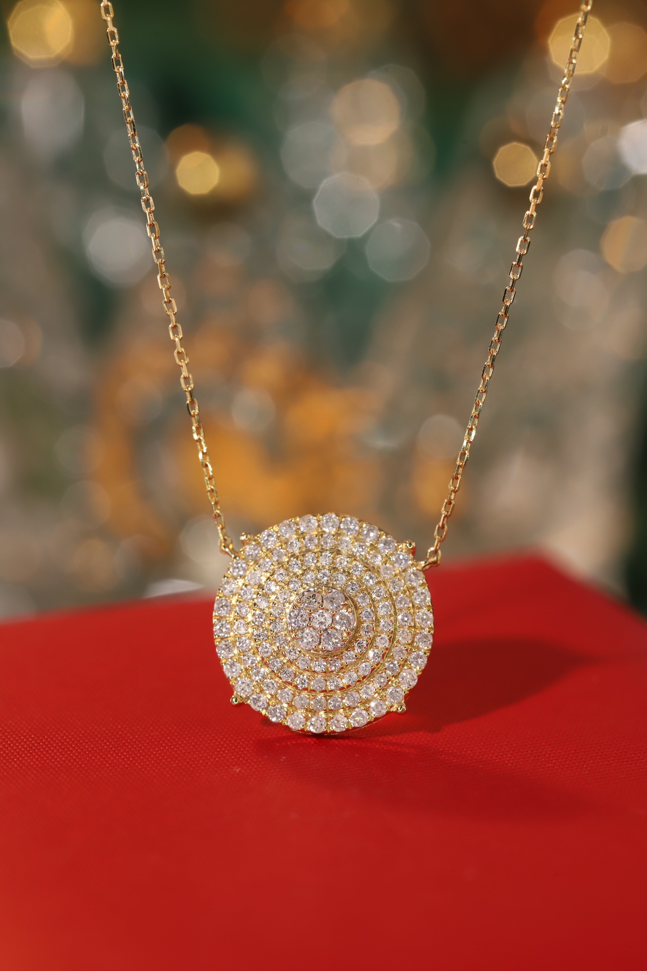 18k Gold Necklace with 0.50ct Natural Diamond