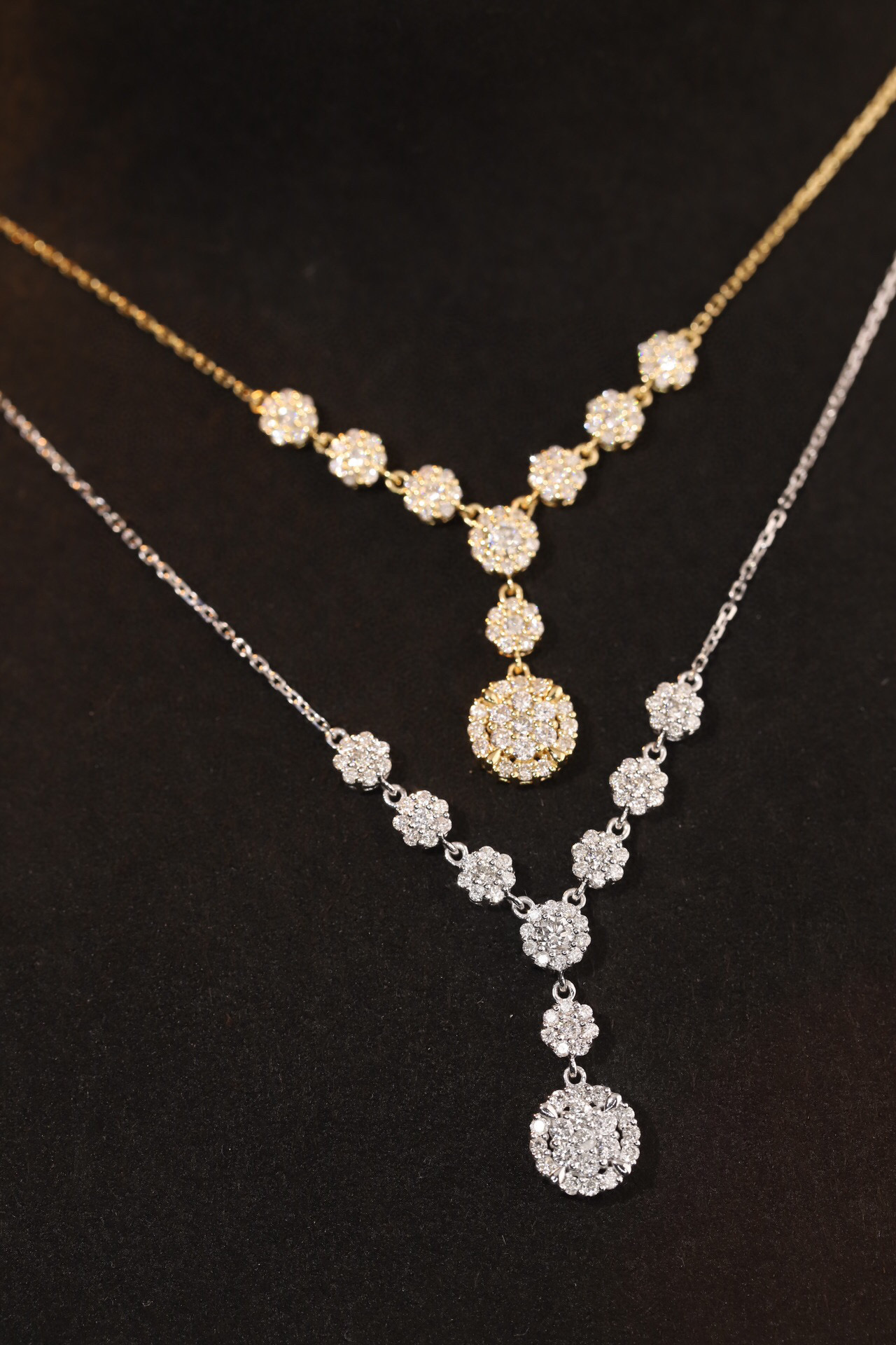 18k Gold Necklace with 1.10ct Natural Diamond