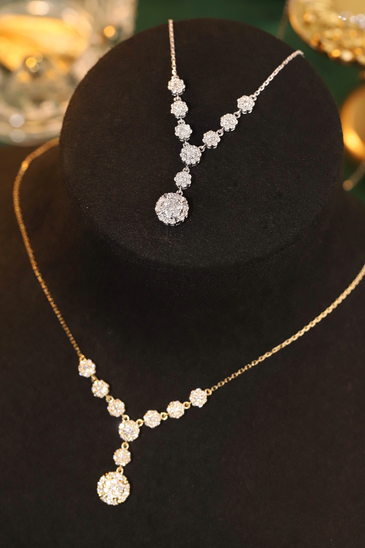 18k Gold Necklace with 1.10ct Natural Diamond