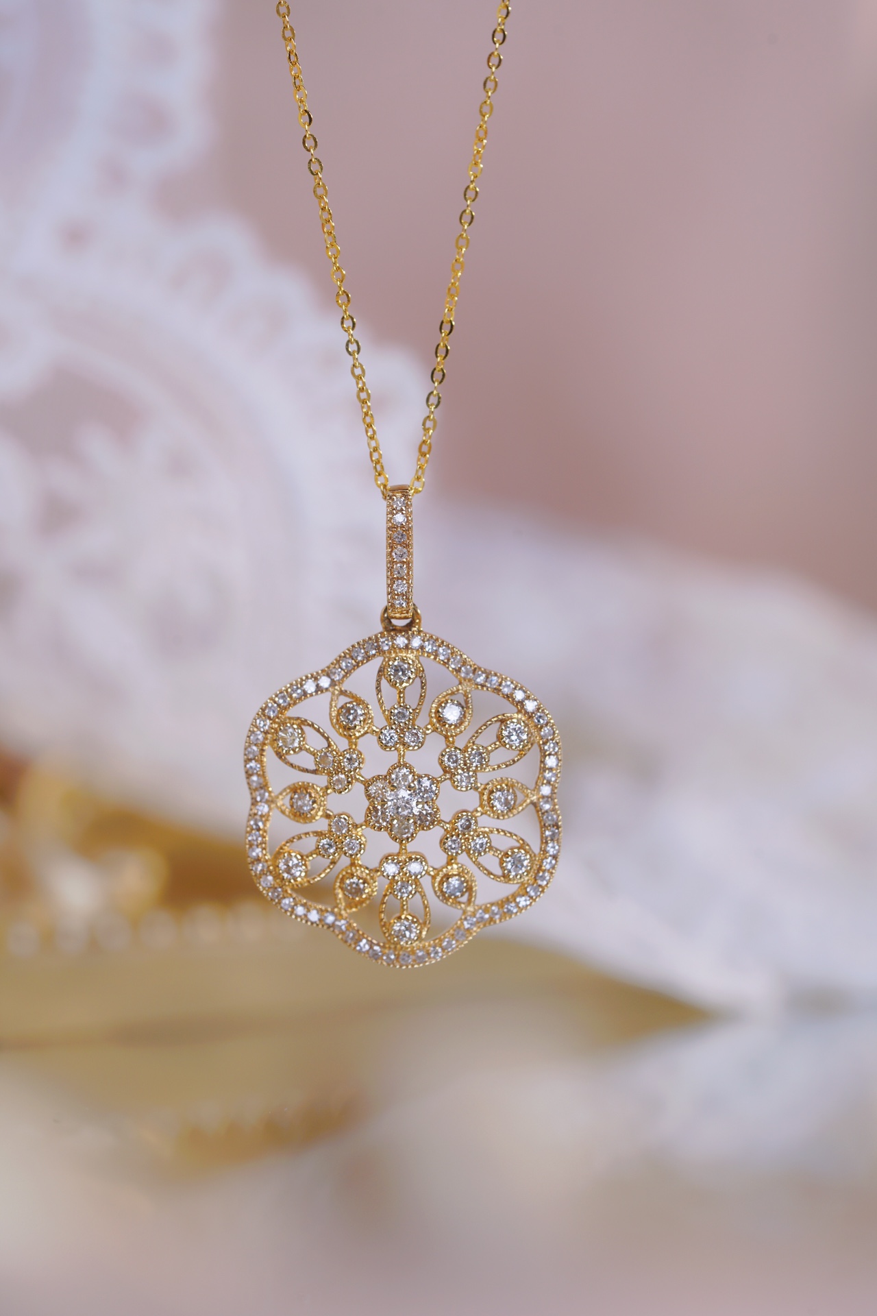18k Gold Diamond Necklace with 0.45ct Natural Diamond