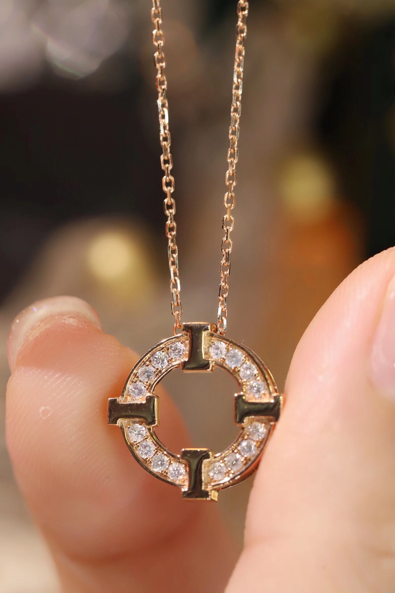 18k Gold Diamond Necklace with 0.28ct Natural Diamond