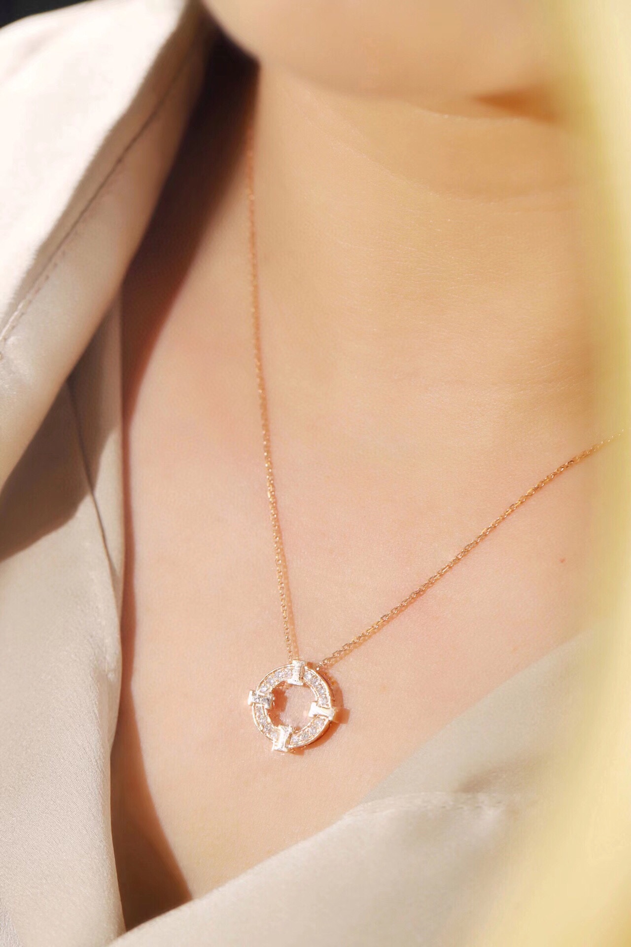 18k Gold Diamond Necklace with 0.28ct Natural Diamond