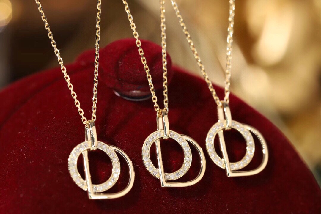 18k Gold Diamond Necklace with 0.08ct Natural Diamond
