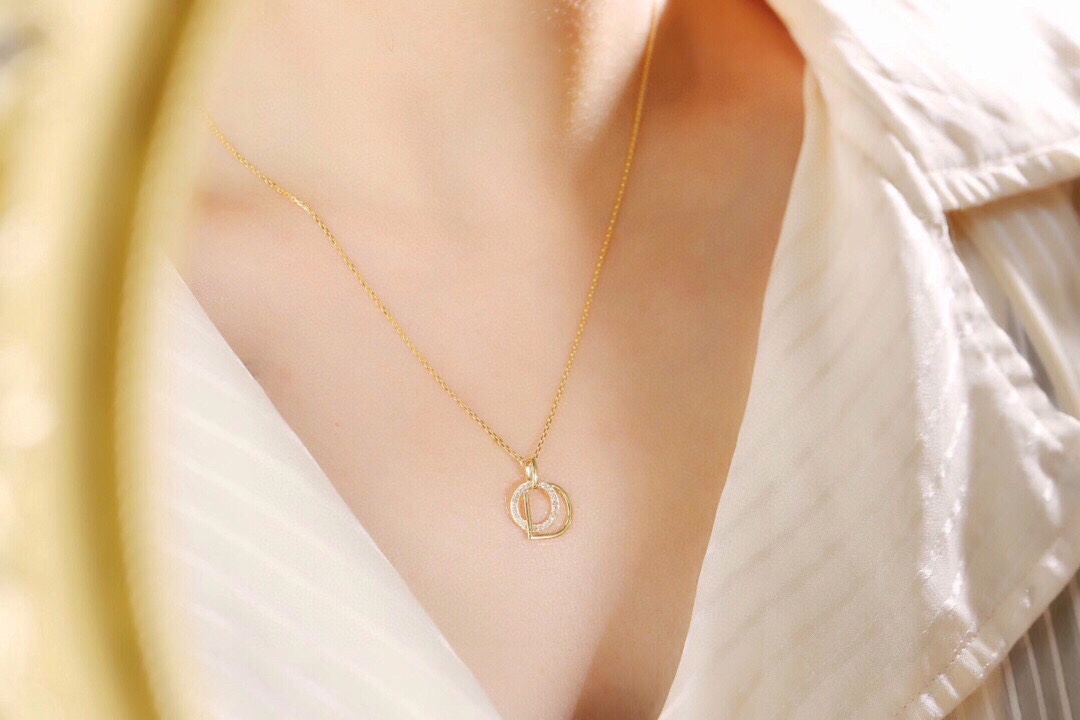 18k Gold Diamond Necklace with 0.08ct Natural Diamond