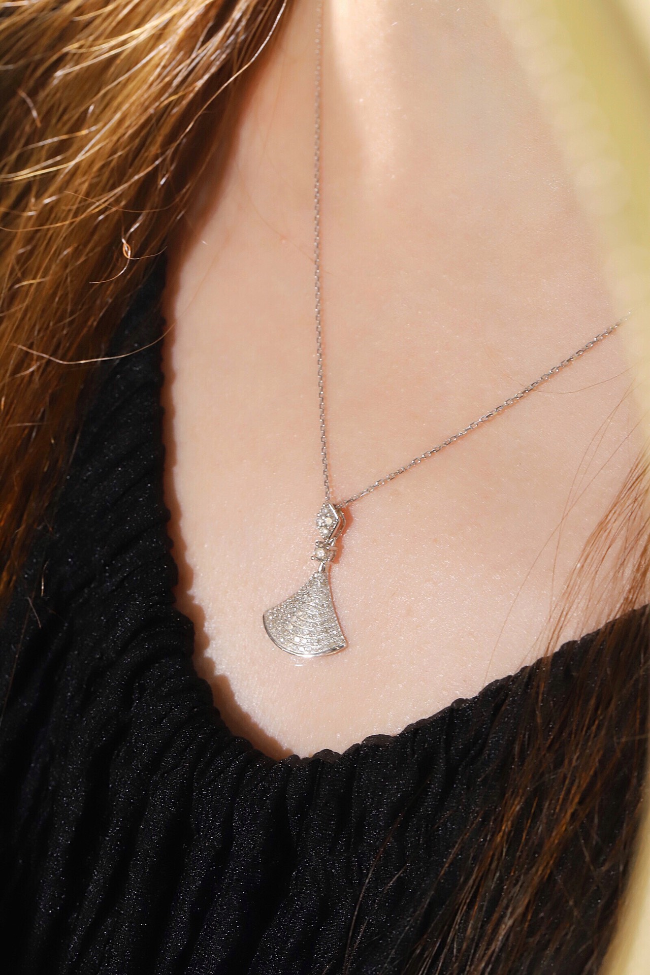 18k Gold Diamond Necklace with Skirt Design, Natural Diamond 0.65ct