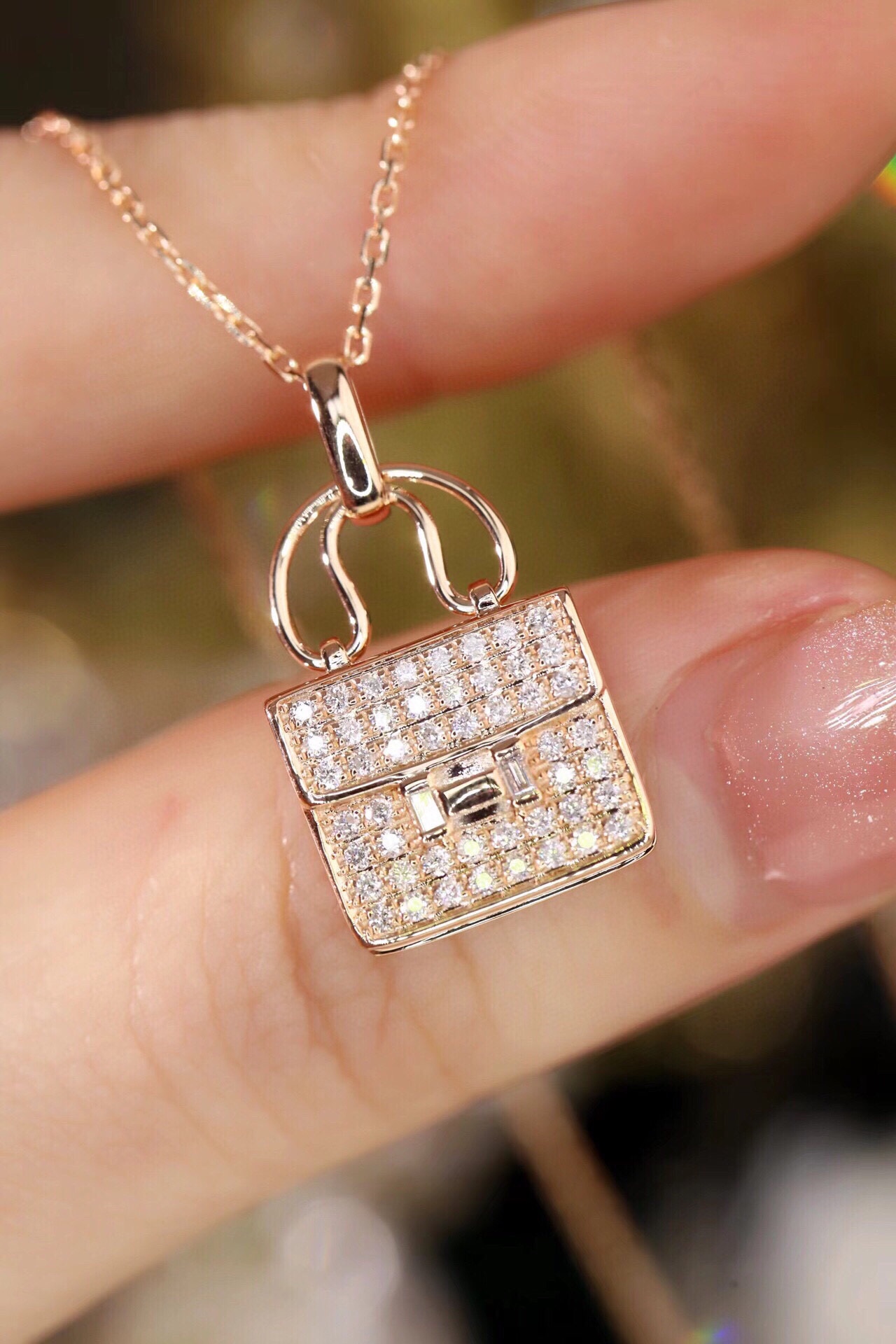 18k Gold Diamond Necklace with Handbag Design, Natural Diamond 0.35ct