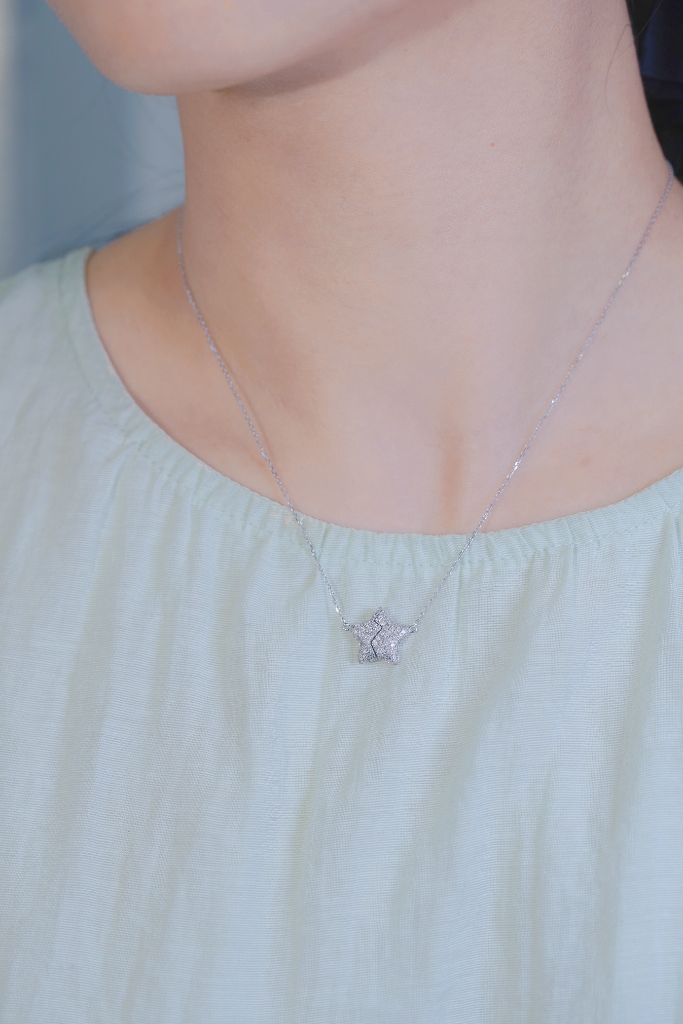 18k Gold Diamond Necklace with Star Design, Natural Diamond 0.40ct