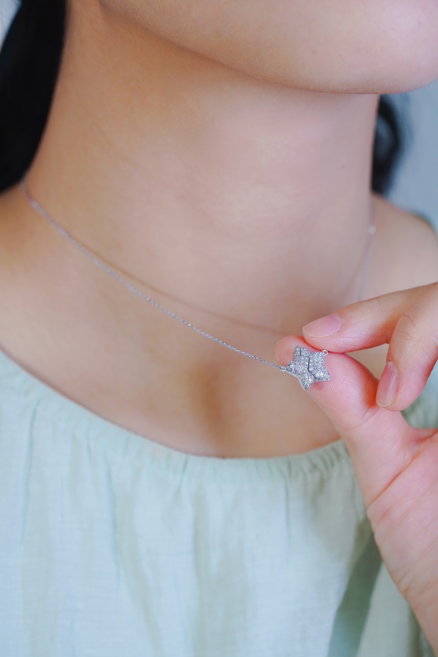 18k Gold Diamond Necklace with Star Design, Natural Diamond 0.40ct