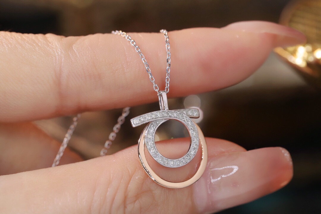 18k Gold Diamond Necklace with 0.20ct Natural Diamond