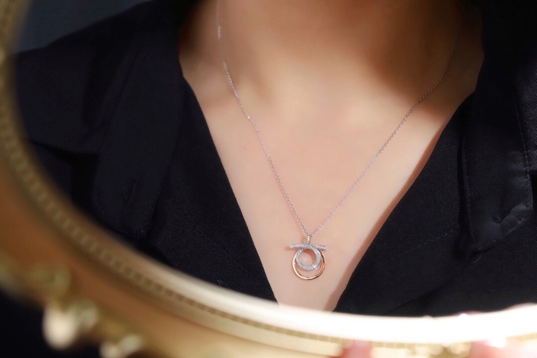 18k Gold Diamond Necklace with 0.20ct Natural Diamond