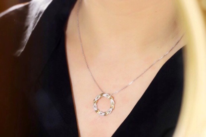 18k Gold Diamond Necklace with 0.15ct Natural Diamond