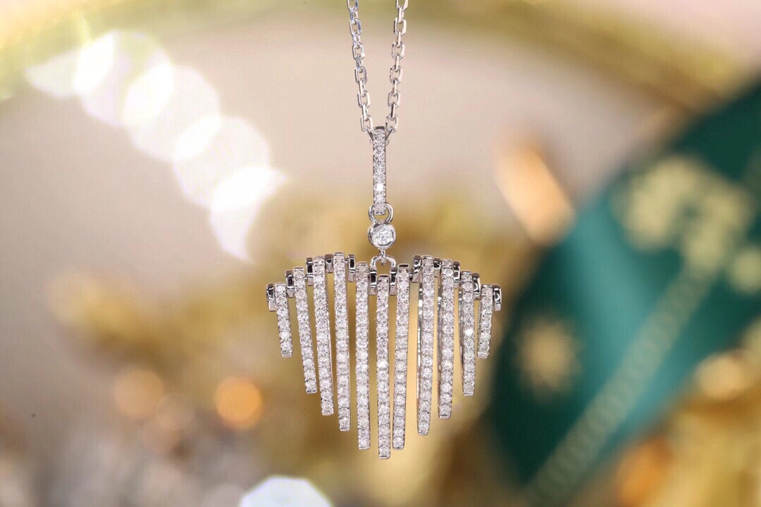 18k Gold Diamond Necklace with 0.50ct Natural Diamond