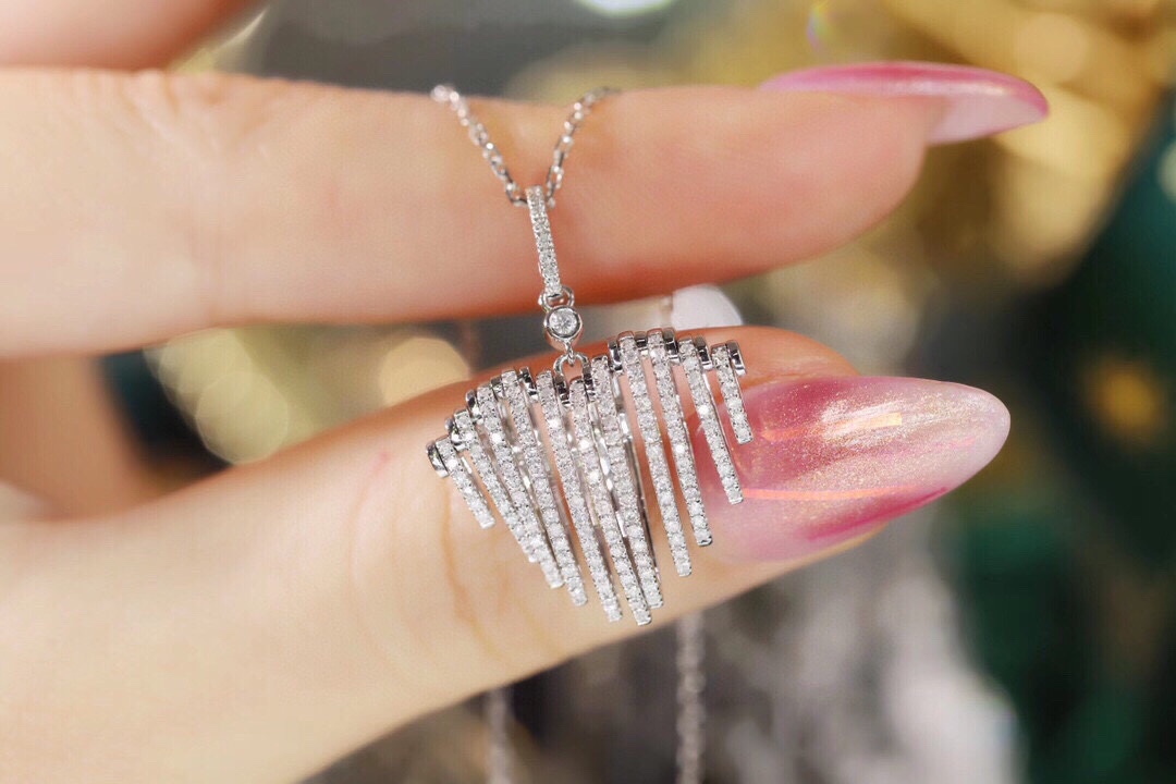 18k Gold Diamond Necklace with 0.50ct Natural Diamond