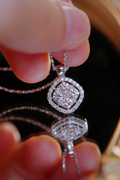 18k Gold Diamond Necklace with Star Design, Natural Diamond 0.80ct