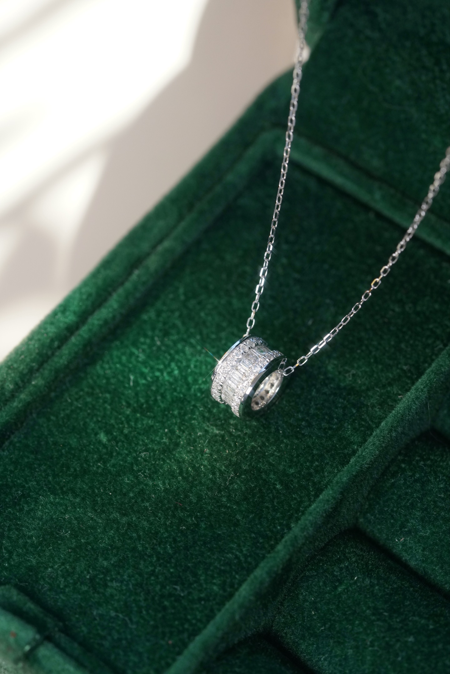 18k Gold Diamond Necklace with 0.50ct Natural Diamond