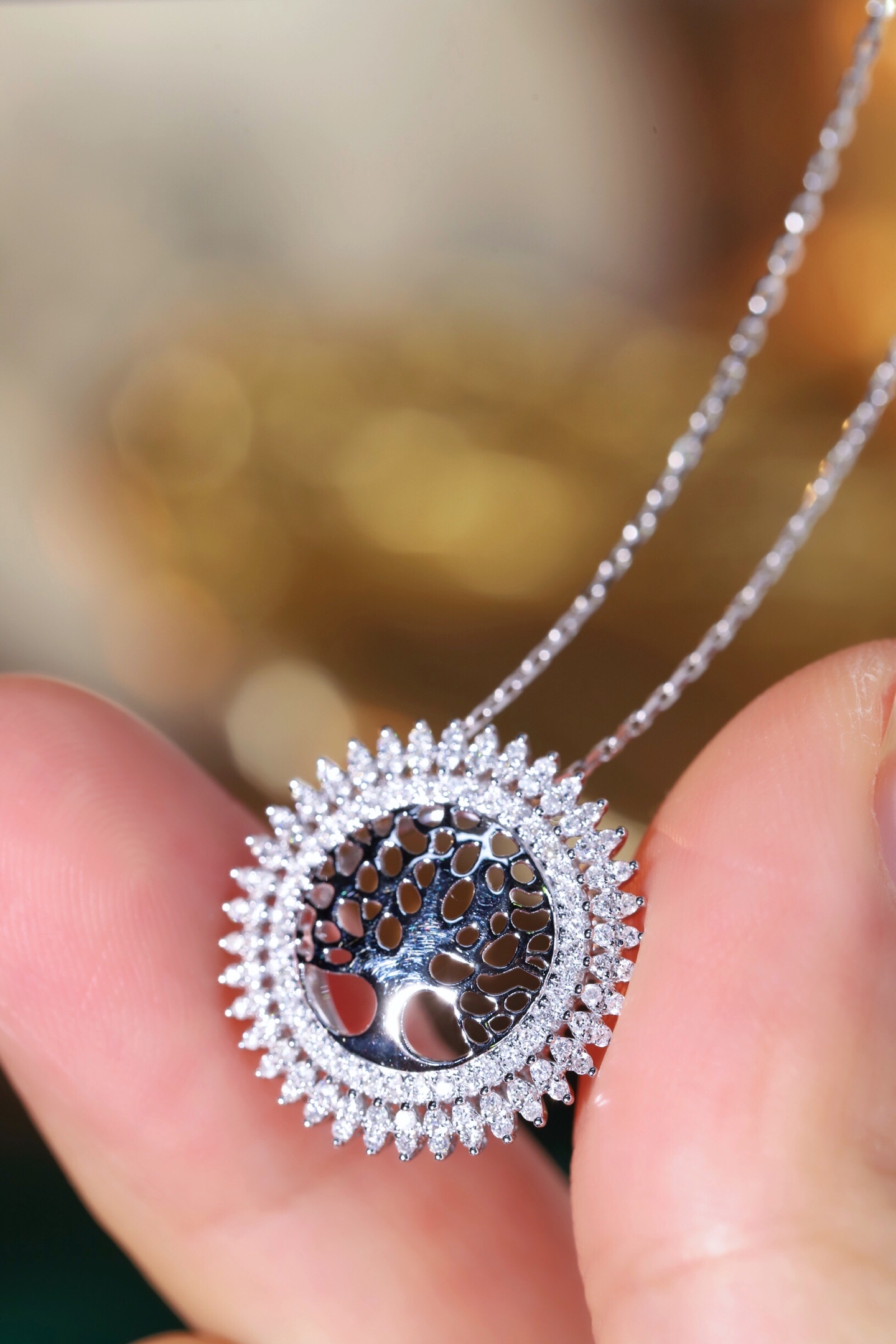18k Gold Diamond Necklace with 0.30ct Natural Diamond