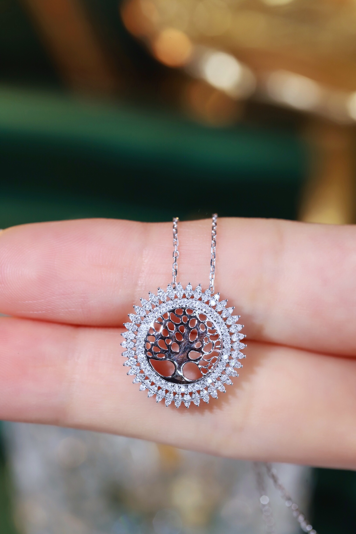 18k Gold Diamond Necklace with 0.30ct Natural Diamond