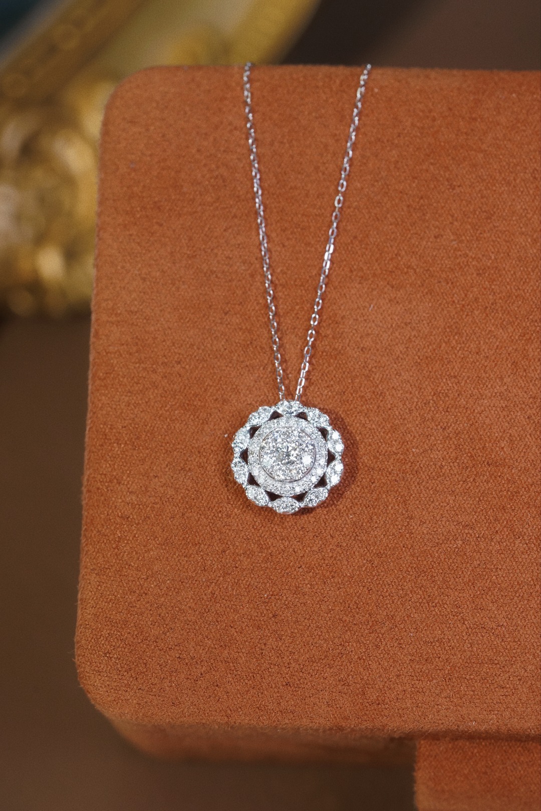 18k Gold Diamond Necklace with 0.80ct Natural Diamond