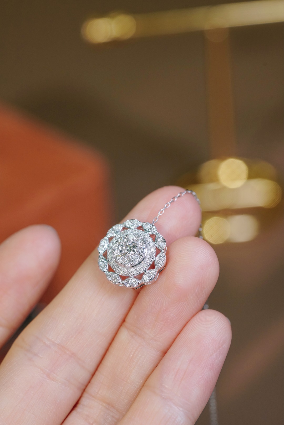 18k Gold Diamond Necklace with 0.80ct Natural Diamond