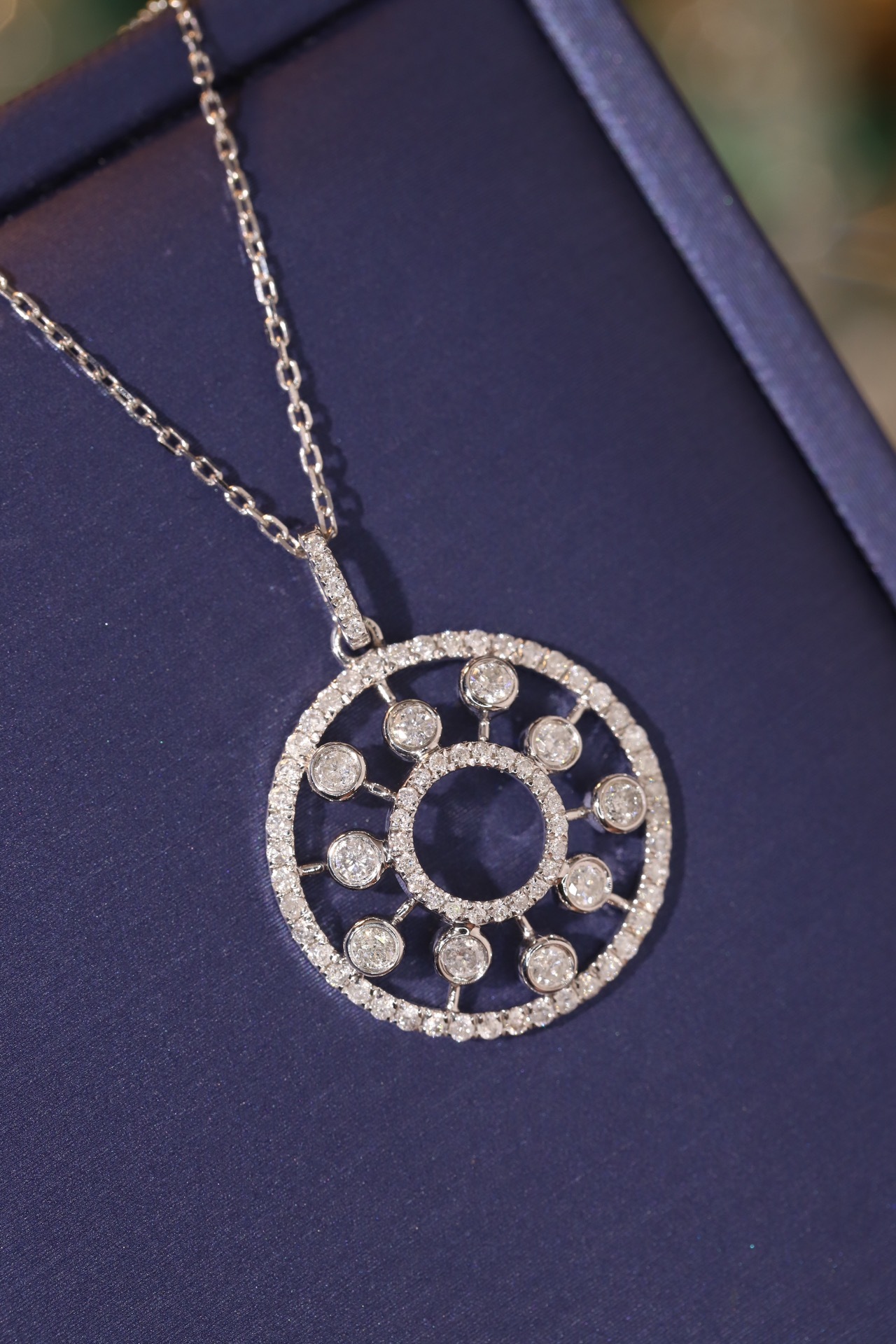 18k Gold Diamond Necklace with 0.62ct Natural Diamond